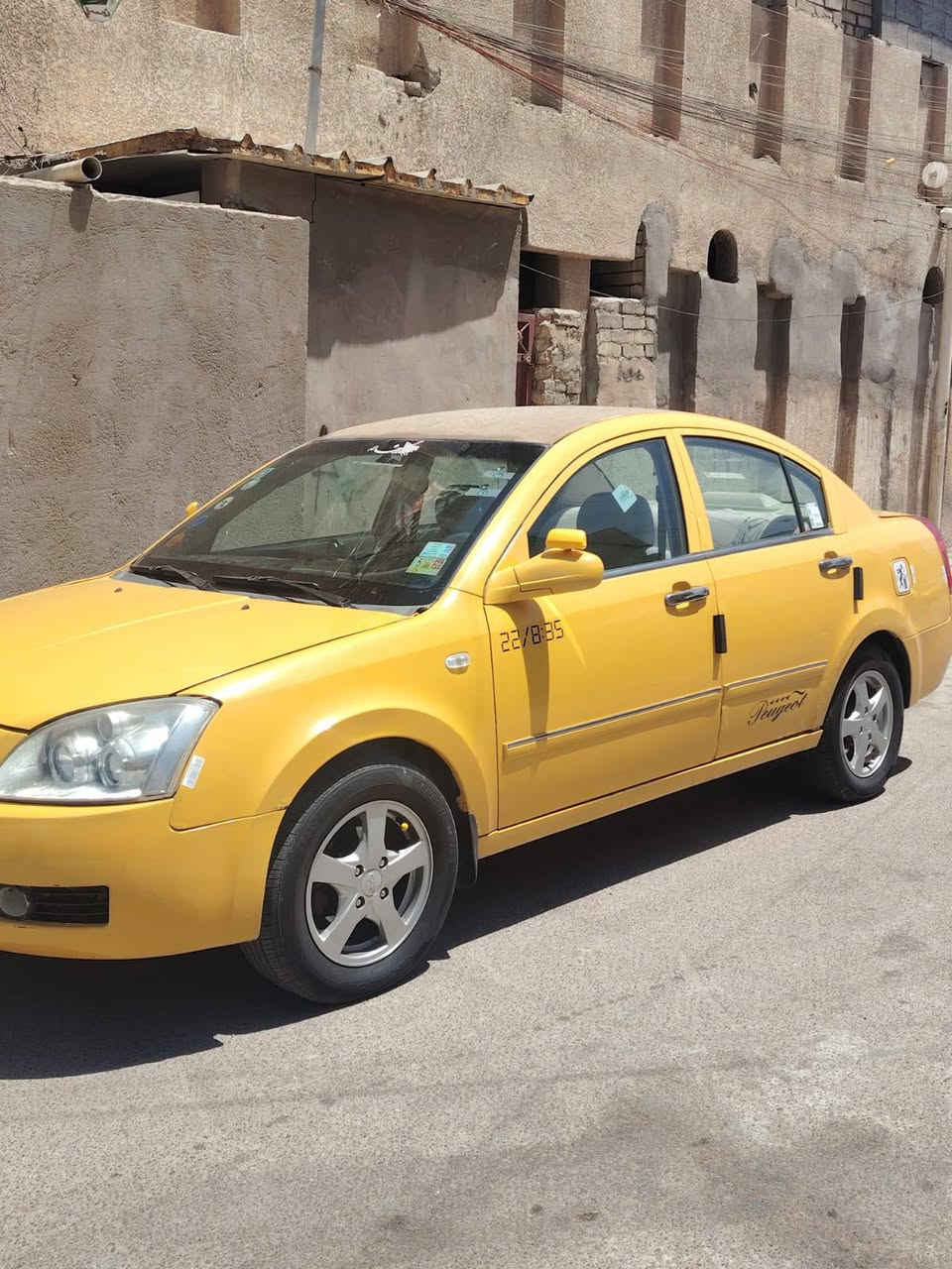 السلام عليكم سياره للبيع شيري A5 كير ومحرك كورله سياره كامله ما شاءلله هيئه وغرامه مصفره سياره بسمي تحويل ثاني يوم رقمي *********** مكاني بغداد البياع
