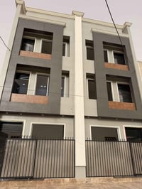 50متر للبيع ثلاث طوابق الغزاليه نهايه البداله الدعاوي الملكيه 07811235...