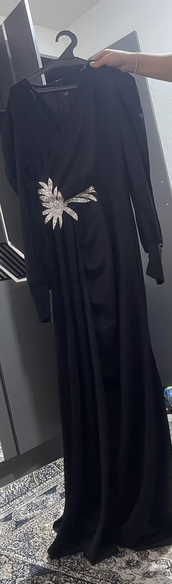 سلام عليكم بنات عندي هذني الفساتين للبيع بسعار مناسبه


**إذا كنت صاحب هذا الإعلان وتريد حذفه لأي سبب، رجاءا أرسل رسالة إلى الدعم الفني**