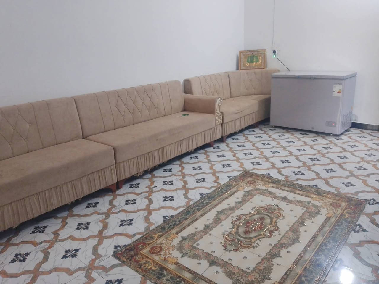 السلام عليكم ديوان مستخدم شهر  الاستفسار نتصل على الخط *********** مكاني الدبوني
