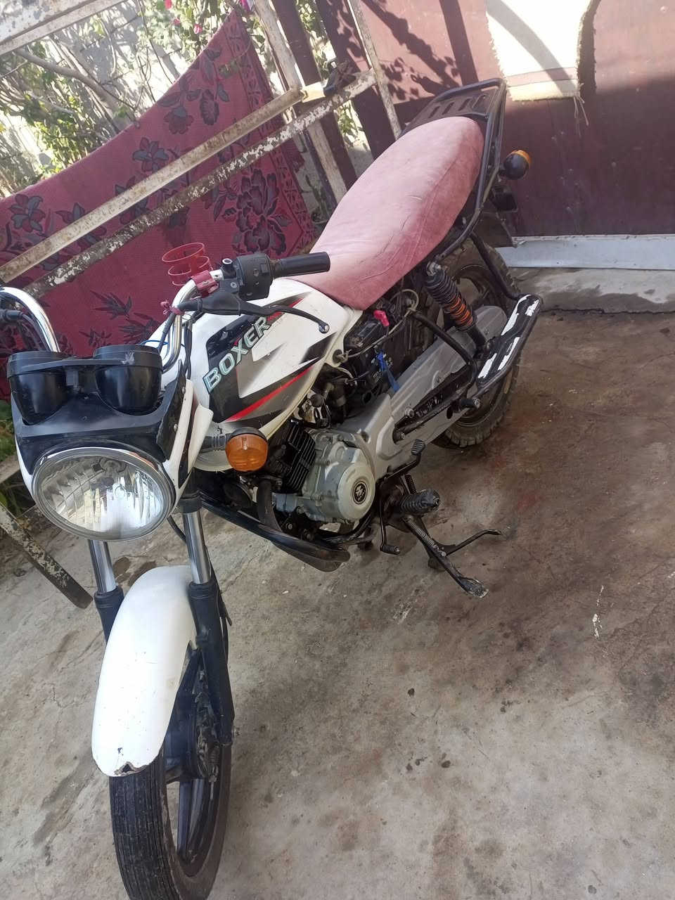 السلام عليكم دراجه بوكسر 2019 اوراق مكينه بيها دخان السعر 450 وبيها مجال المكان  بعقوبه زهره لاستفسار ***********/***********
