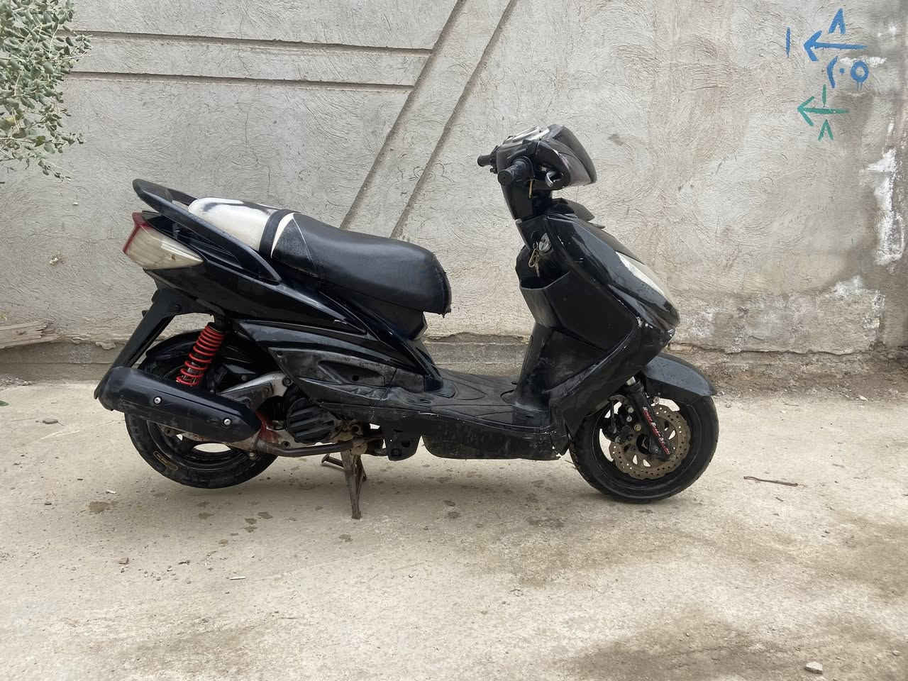 للبيع دراجه سكنز فحل مكينه خير من الله نكره سلف بأي وقت كهربائيات كله شغاله دراجه جاهزه 
#المكان بابل الحصوه 
#السعر٣٥٠وبيه مجال
للأستفسار ***********
