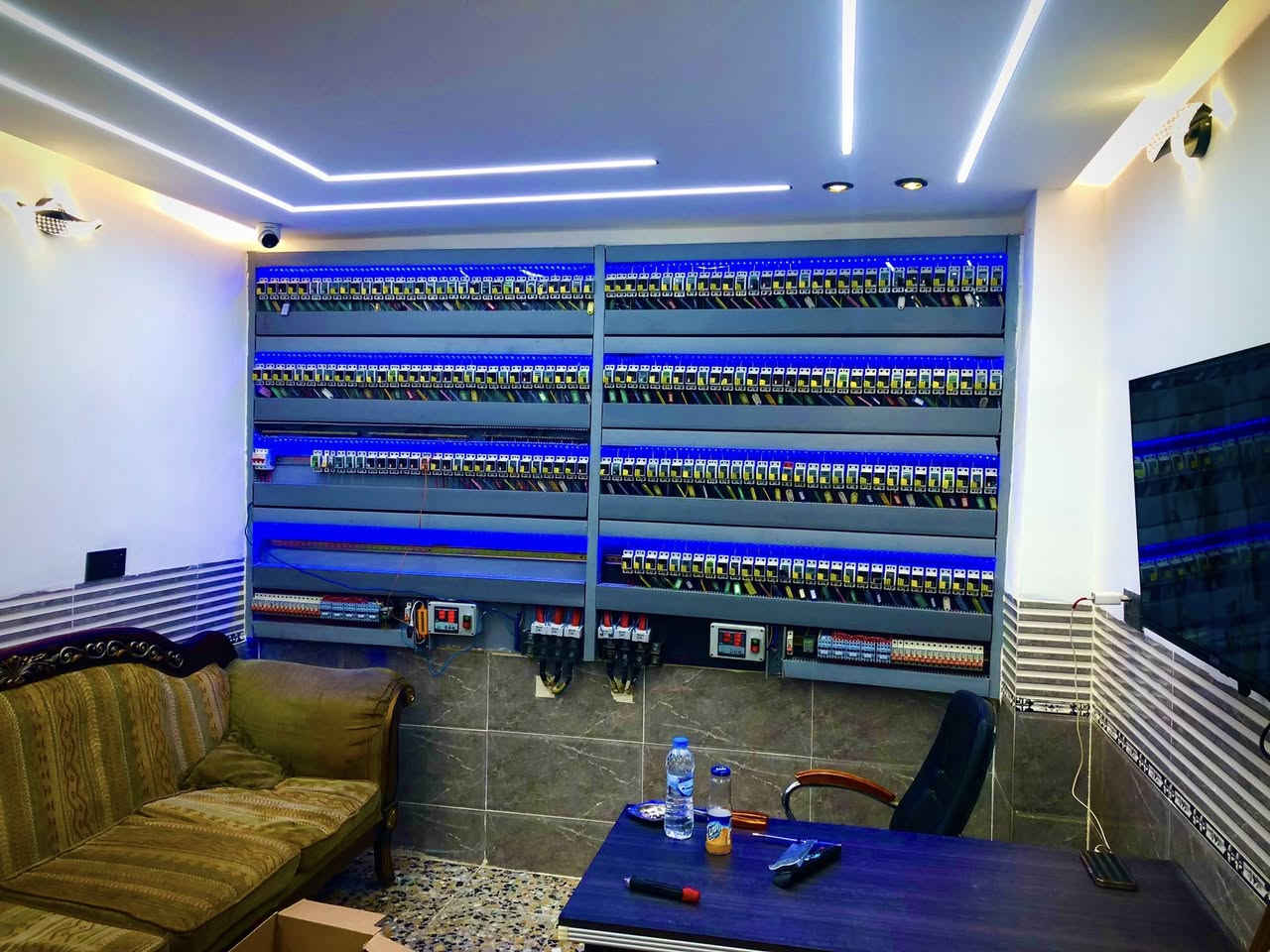 🎯 مكتب النخيل الهندسي
لجميع أعمال السيطرة واللوحات الكهربائية ⚡

✅ خدماتنا:
 • اختَر اللوحة المناسبة لموقعك، ونحن نتكفّل بالباقي.
 
 • كشف موقعي 
 • استشارات مجانية ونصائح فنية قبل التنفيذ.
 • جميع المواد أصلية من مناشئ تركية وماليزية عالية الجودة.
 • خبرة تتجاوز 25 سنة في أنظمة السيطرة ولوحات المولدات.
 • متوفر جميع أنواع اللوحات وبأسعار تناسب ميزانيتك.
 

📞 للاستفسار والطلب:
***********

⚙️ مكتب النخيل الهندسي… خبرة تضمن لك الجودة والاعتمادية في كل تفصيلة كهربائية.
