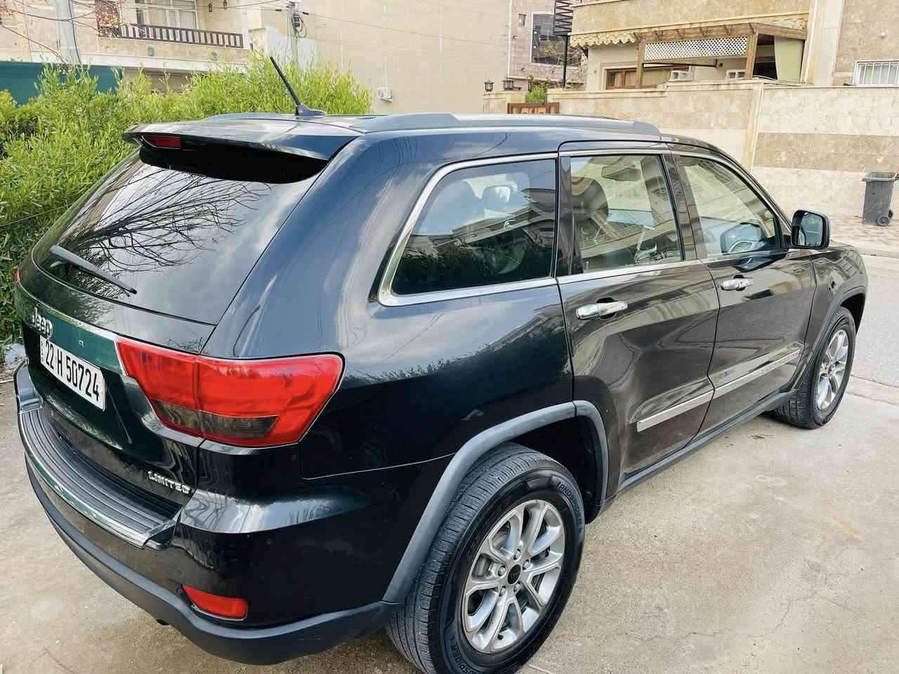 Jeep Laredo limited 2012 فول مواصفات بدون صبوغ عنوان اربيل 
***********

وتسأب
