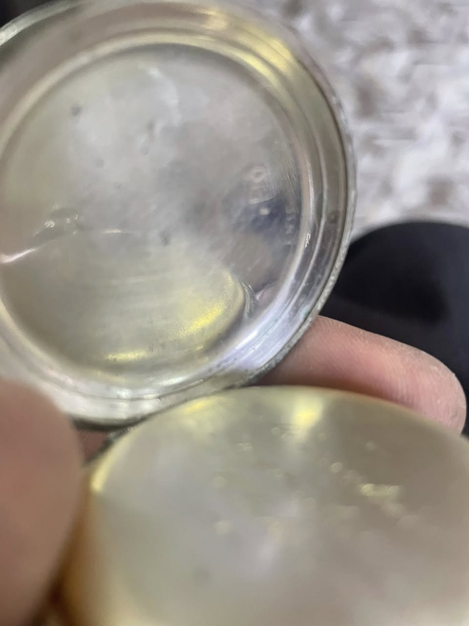 ساعتين جيبيات سويسريات الحركة تكويك 
الأولى أم السلسله الهيكل كامل فضه عيار 800 مختوم
القطر 48 ملم 
انتاج 1884الى 1900
وقت جداً مضبوط
الثانيه بدون سلسله سويسريه
انتاج عام 1924  
الهيكل مصنوع من الأستيل والكروم المقاوم للصدأ
تعمل بشكل ممتاز 
القطر 53 ملم 
السعر راسلني خاص وتدلل
*********** 
المكان كركوك يوجد توصيل
