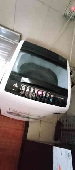 السلام عليكم
غساله الحافظ نضيفه جدا اي ضرر مابيه الله شاهد 
سعر 300 الف قفل هـ ‍***********
