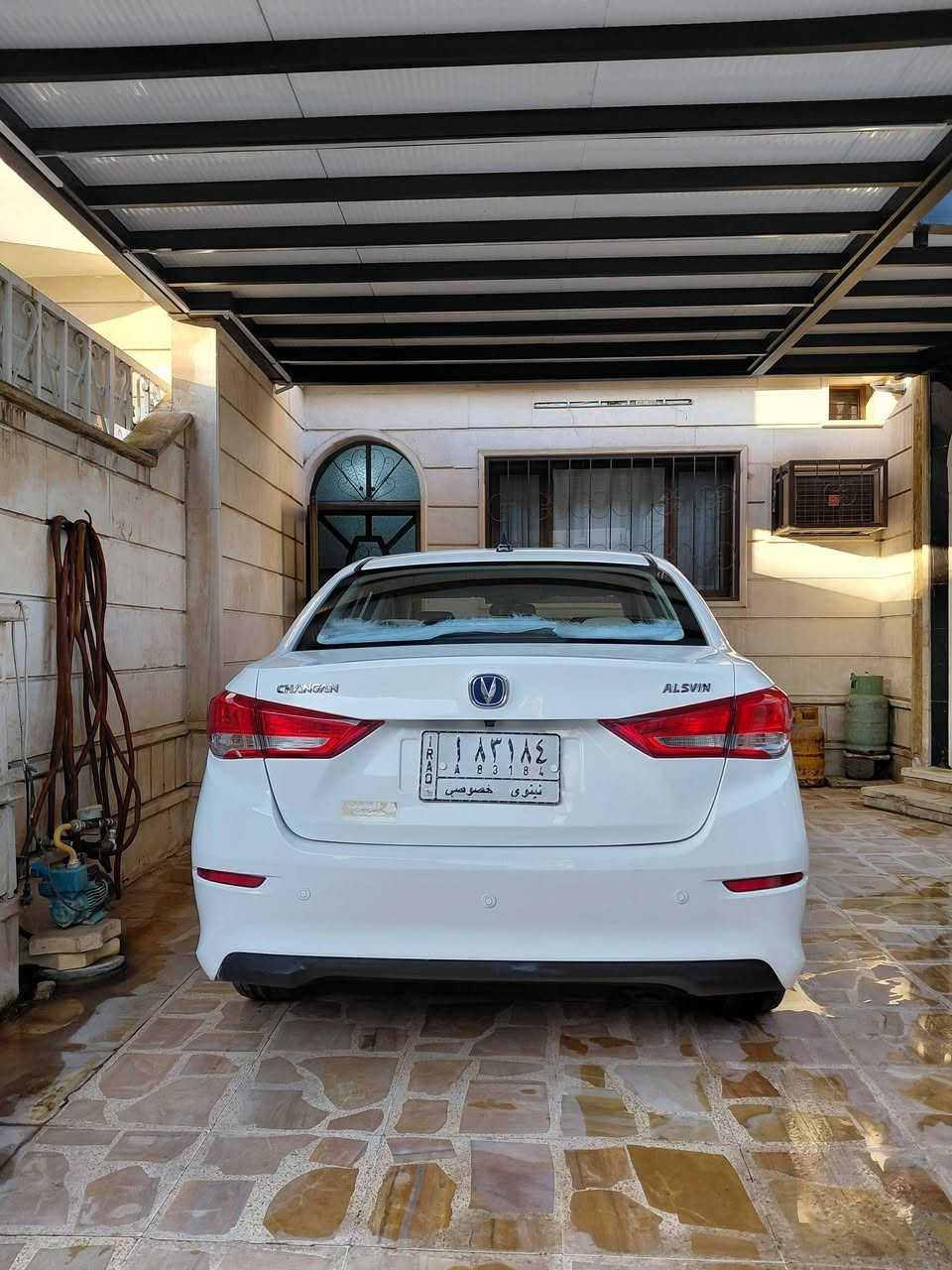 بسم الله والصلاة والسلام على رسول الله 
سيارة شانجان السفن موديل شهر العاشر 2020 (تقريباً 2021)
مواصفات السيارة:
فتحة سقف
شاشة
نظام توقف abs
اشاير بالمري
حساسات خلفية
كاميرة خلفية
تحكمات ستيرن جهتين
دوشمة مقاعد
ويل كب
مثبت سرعة

وضع السيارة:
السيارة بحالة جيدة جدا على وضع الشركة، اخذتها من الشركة زيرو وبأسمي. 
السيارة بدون ضرر او صبغ، المحرك والكير شرط. 
السيارة ماشية: 58 الف

مكان السيارة موصل
سعر السيارة 92 ورقة بيها مجال بسيط
للتواصل: ***********
واتساب: https://wa.me/9647749256522
