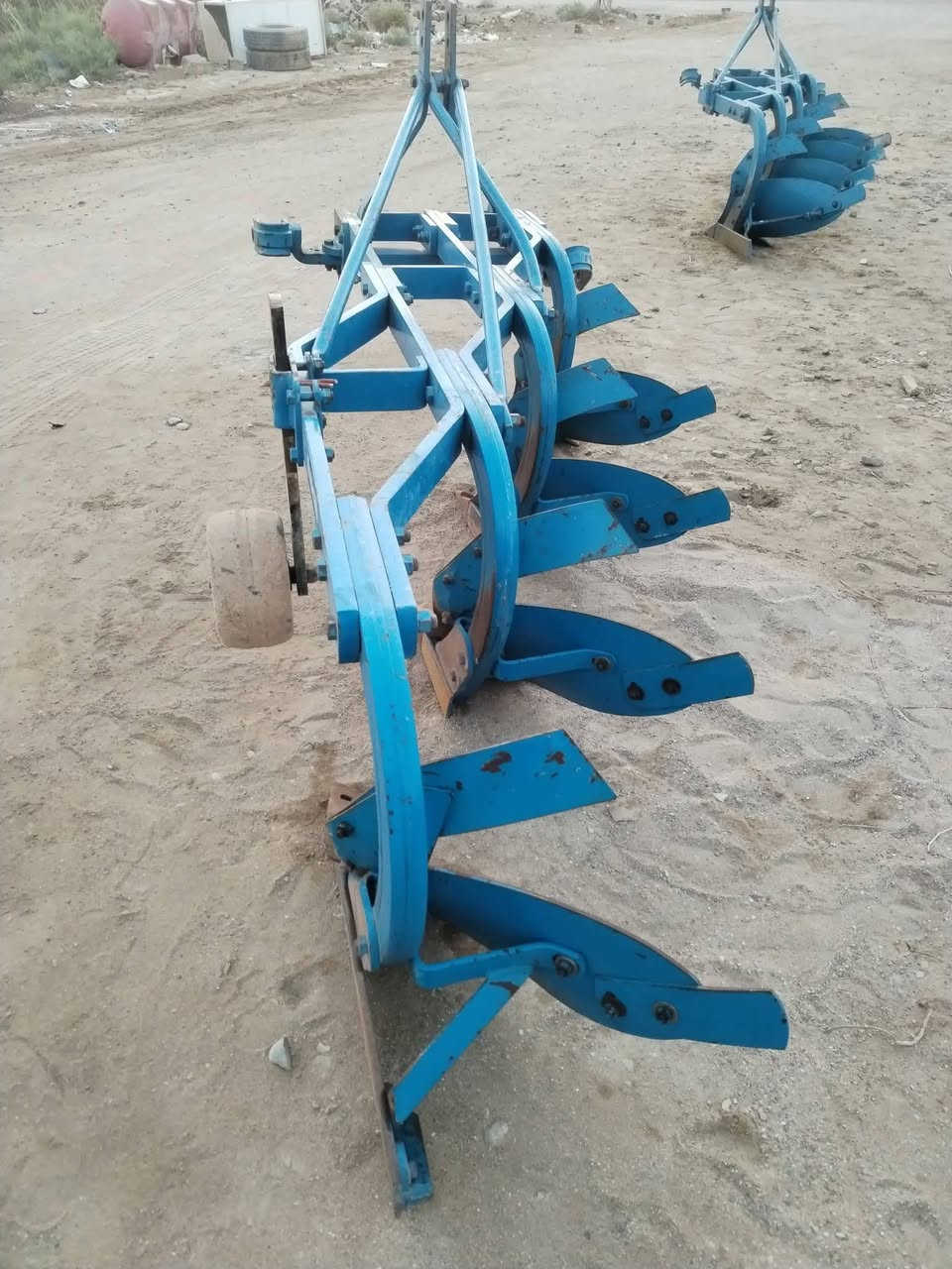 للبيع فدان تركي البير حجم 12 رباعي موديل 2019
العنوان واسط النعمانية ***********
