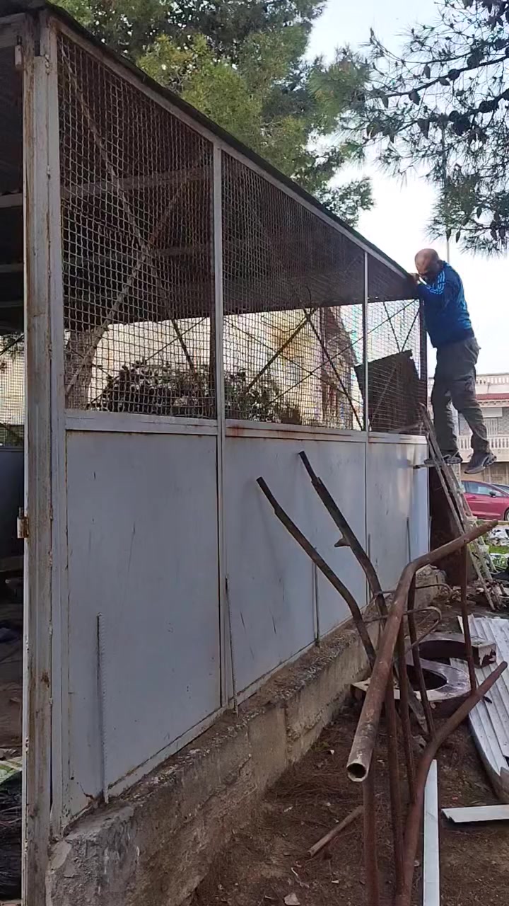 زوز قراجات حديد و سقف طولة ڨرڤال 6 متر علي 7 متر حاجة نظيفة 23449841


**إذا كنت صاحب هذا الإعلان وتريد حذفه لأي سبب، رجاءا أرسل رسالة إلى الدعم الفني**