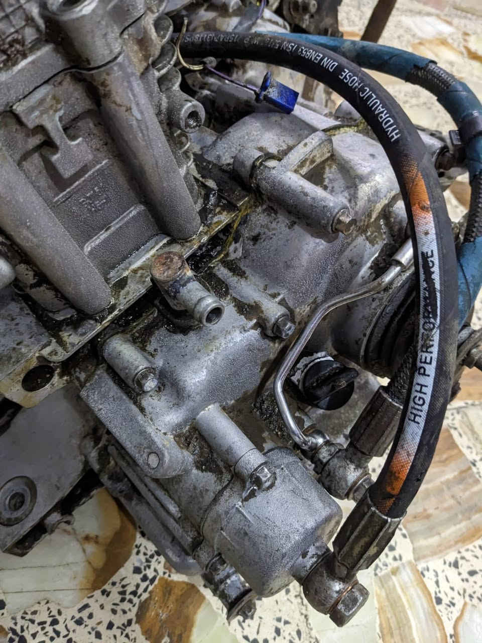 السلام عليكم محرك اتول للتكتك الزيل جيب وشد يرهم عليهن اثنينهن للبيع كامل هو وتفرعاته صالنصه وكابريتر حتى كفرات التبريد موجوده بس بدلتله زنجيل وماعرفت اضبط النجمة واختلفت النارية المحرك شغال بس ينرادله سنتر 
محرك اكفله الك نقطة تبخير مابيه كملته من كل النواحي كلجات عينه شجره مال كير جواكيج كور كلشيء اشتريتله جديد أبيع هالموجود
200الف


**إذا كنت صاحب هذا الإعلان وتريد حذفه لأي سبب، رجاءا أرسل رسالة إلى الدعم الفني**