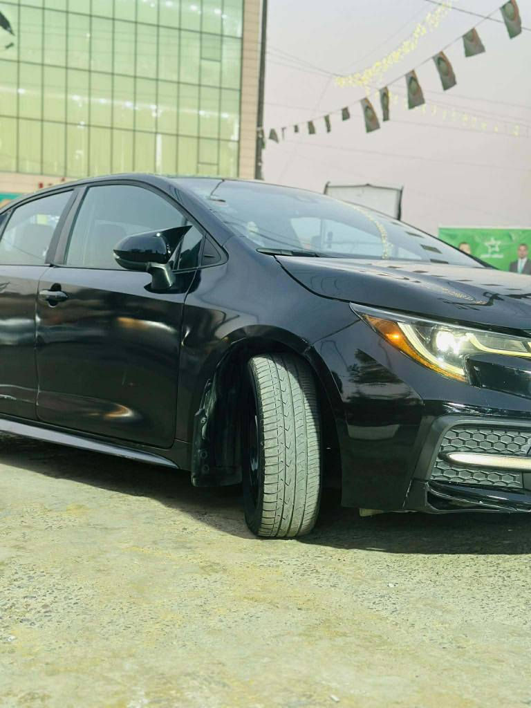 السلام عليكم 
كورلا ((SE))  وارد امريكي 
موديل 2021 سبورت
رقم اربيل بأسمنة
تريد تحويل تريد وكالة
حساسات
مثبت سرعه
ويل سبورت كروم
مانع انزلاق
تحديد مسار
شفتات بالستيرن
داخل اسود 
اوتو هولد
السياره ماشيه 55 ميل
محرك 2000
المواصفات معروفه مال سبورت
مكان بغداد الدورة 
صوره الحادث بالمنشور بالعراق صار بين الجاملغ  الخلفي والباب بجم كبس بدون دواخل ايرباك بردة فقط
سعر 127
*********** بغداد, العراق
