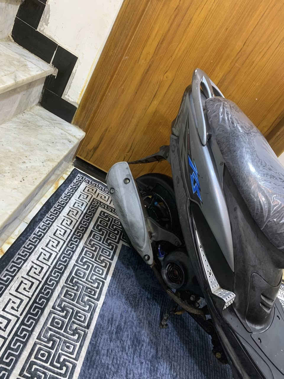 ماكس عدله مختمه كله مكينه بلاد49 شرط مامفتوحه ع لبلاد رنك نجمه الاصلي مكينه خرسه ونعومه سلف اصلي كابريته اصليه مكينه نشطه وبعد انضف من صوره اشاير كلوبات سكنات عدادات كله كله شغال ماكو اي نقص السعر 950 البصره التنومه الرقم***********
