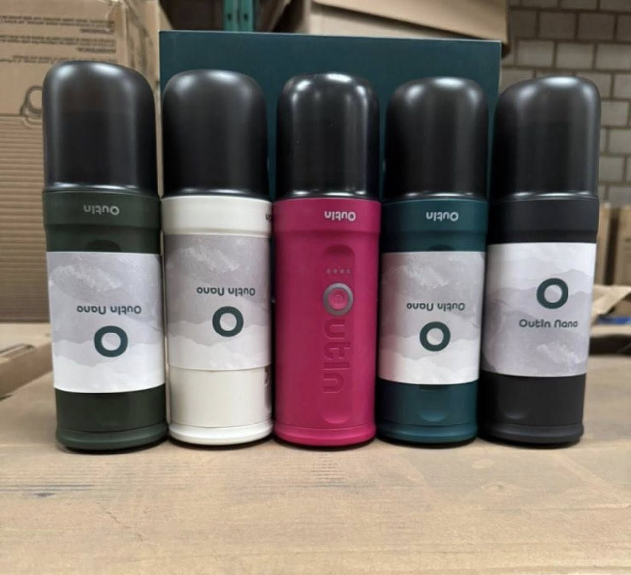 ﷽
على بركة الله ✨

تم توصيل وجبة جديدة من أجهزة القهوة المميزة
 Outin Nano Portable Espresso Machine 
الجهاز العملي والغني عن التعريف لعشاق القهوة أينما كانوا ☕️

استمتع بتحضير قهوتك بجودة عالية .. تصميمه صغير وأنيق وسهل الحمل ويشتغل بسرعة وكفاءة ليمنحك إسبريسو مثالي خلال دقائق.

مميزات الجهاز:
 • متوافق مع كبسولات Nespresso والقهوة المطحونة
 • ضغط عالي يصل إلى 20 بار لنتيجة احترافية
 • تسخين ذاتي للماء خلال ٤ دقائق فقط
 • مثالي للسفر، التخييم، والرحلات

متوفر الآن جملة ومفرد وبأسعار مناسبة جدًا 🔥
للحجز والاستفسار راسلنا على الخاص 📩

لا تفوّت الفرصة وخلّي قهوتك معك وين ما تروح ☕


**إذا كنت صاحب هذا الإعلان وتريد حذفه لأي سبب، رجاءا أرسل رسالة إلى الدعم الفني**