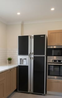 300 الف هيتاشي ٤ أبواب  ٠٧٥١٧٣٨٨٣٤٠ تواصل واتساب أو خاص وليس تعليقات