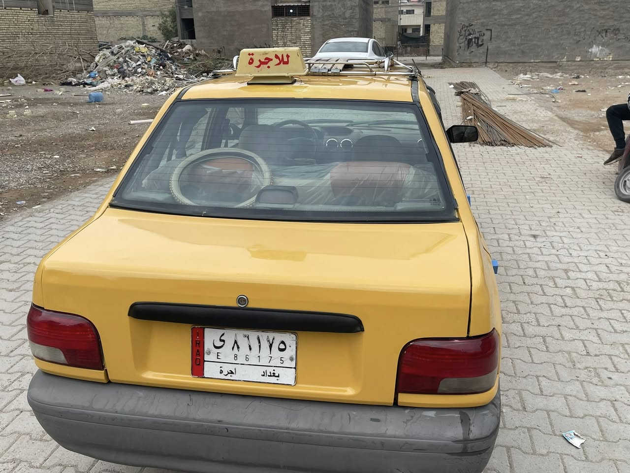 السلام وعليكم سياره سايبه للبيع موديل 2013 مصبوغه حزام للجماليه وبيه ضربه جاملغ خلفي مكينه جديده وكير مكفول شواصي مكفوله اكو فطر خفيف ب بدنه 
***********
