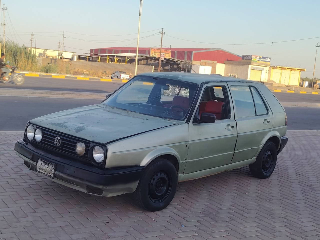 كولف موديل 1989 محرك كير حلوات تايرات شرط تحويل ثاني يوم
السعر 10 وبية مجال ترهم مراوس حسب القناعة 
 مكان السيارة بيجي الاتصال
 على الرقم ***********
