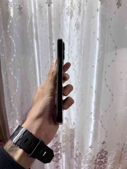 ئایفۆن ١٤ پڕۆ ماکس ڕەنگی ڕەش
زاکیرەی ٥١٢ گێگا یەک سیم کارت شاشە و پاتری گۆڕاوە
مۆبایلێکی بێ کێشەیە خەریتەی کەپسە بێ دەستکاریە فەیس ئایدی و هەموو شتێکی مەزبووتە نرخی ٤٢٠ دۆلارە
ناونیشان هەولێر قەڵاتی نوێ مۆبایلی هاوکار
ژمارە مۆبایل :- *********** أربيل
