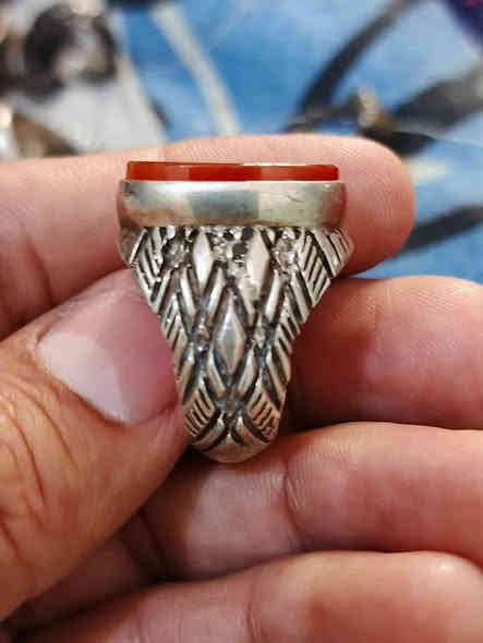 يماني صياغه ثقيله قياس 20 سعر 55 الف مكاني مدينة الصدر  ***********
