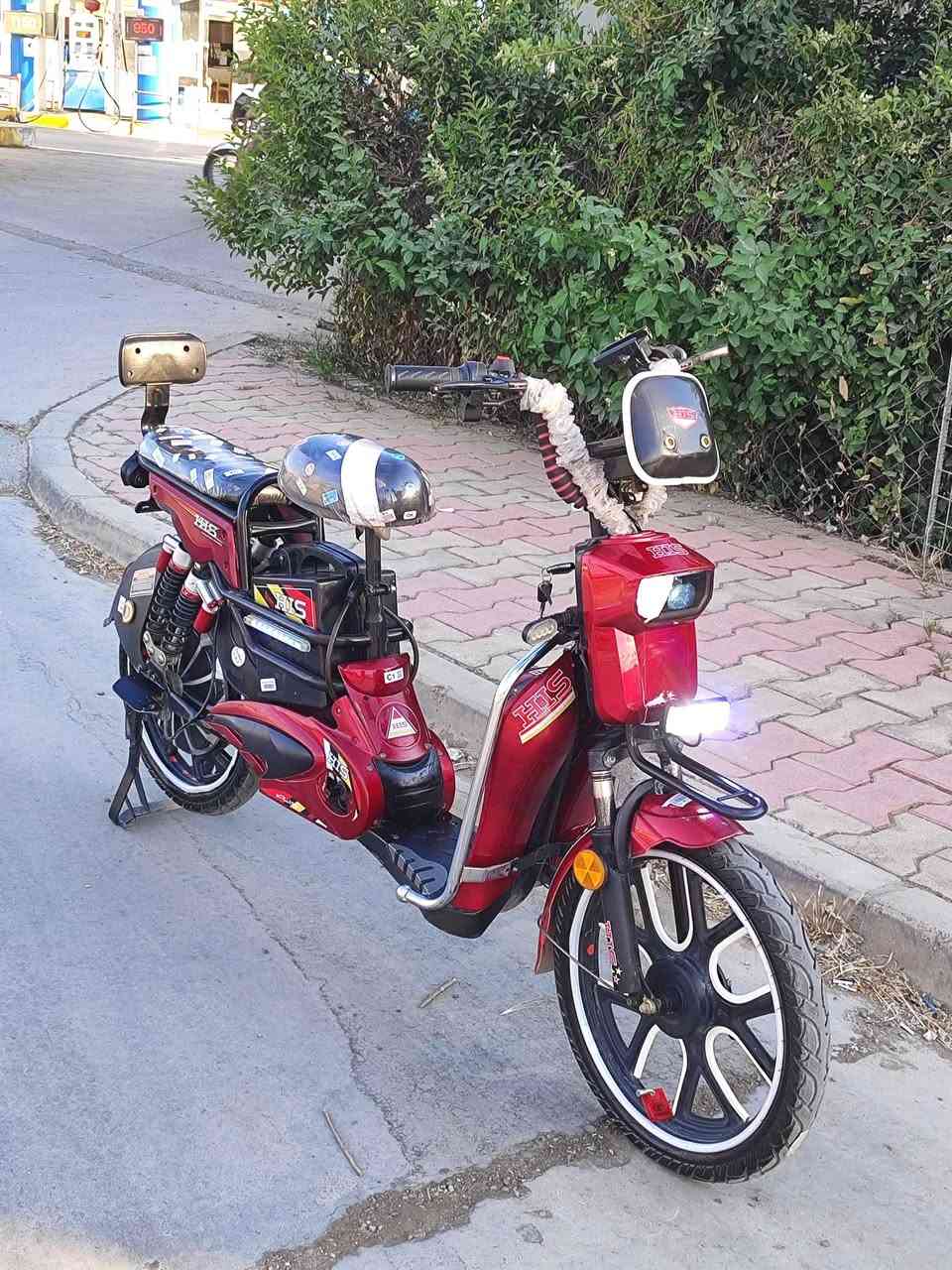 پاسکیل شەحن بۆ فرۆشتن مارکەی هایس حەجم٢٠ ە پێنج پاتری ١٦ ئەمپێری ئەسڵی لەسەرە 
شاشە ئایپادە، بلوتوزە، ٤ گێڕە، ستاندی مۆبایلە، چواری هەیە، بەگلایت لید و لایتێکی زیادەی بۆ داندراوە
ئیستاپەکانی مەزبوتە بێعەیبە
سعری ٣٠٠ هەزار و کەمێک مەعامەلەیە
ناونیشان قەڵادزێ گەیاندنیش هەیە بۆ ناو قەڵادزێ بشدار, السليمانية


**إذا كنت صاحب هذا الإعلان وتريد حذفه لأي سبب، رجاءا أرسل رسالة إلى الدعم الفني**