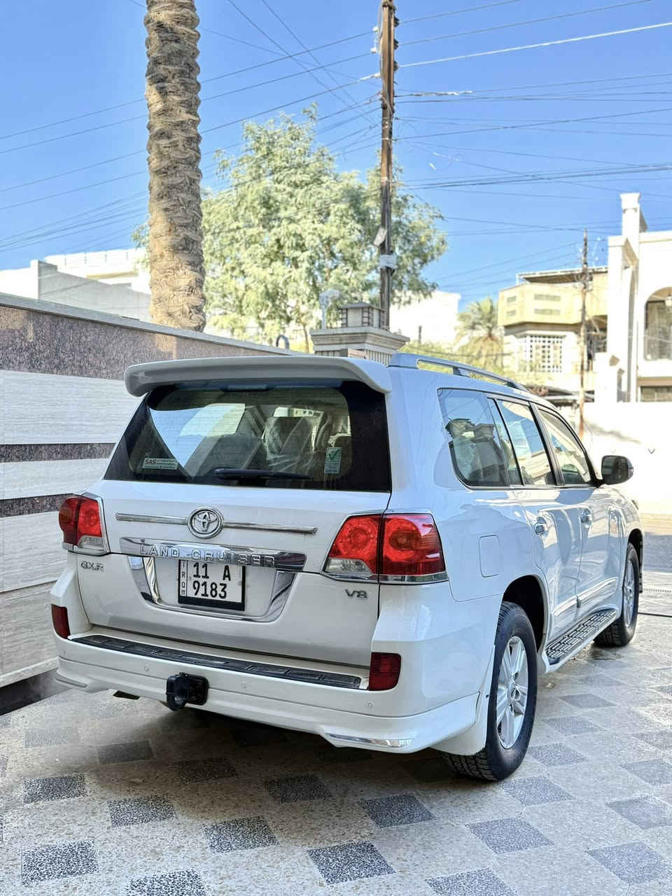 السلام عليكم
لاندكروز 2012 فطيم خليجي بيها قطعتين صبغ
باب خلفي وجاملغ خلفي جهة اليمين بدون دواخل
محر 8 سلندر 4600 ماشيه 192 كم حقيقي
فول مواصفات سياره جاهزه بدون نقص
——————————————-
العنوان بغداد السيديه
السعر 320$
للاستفسار  ***********
