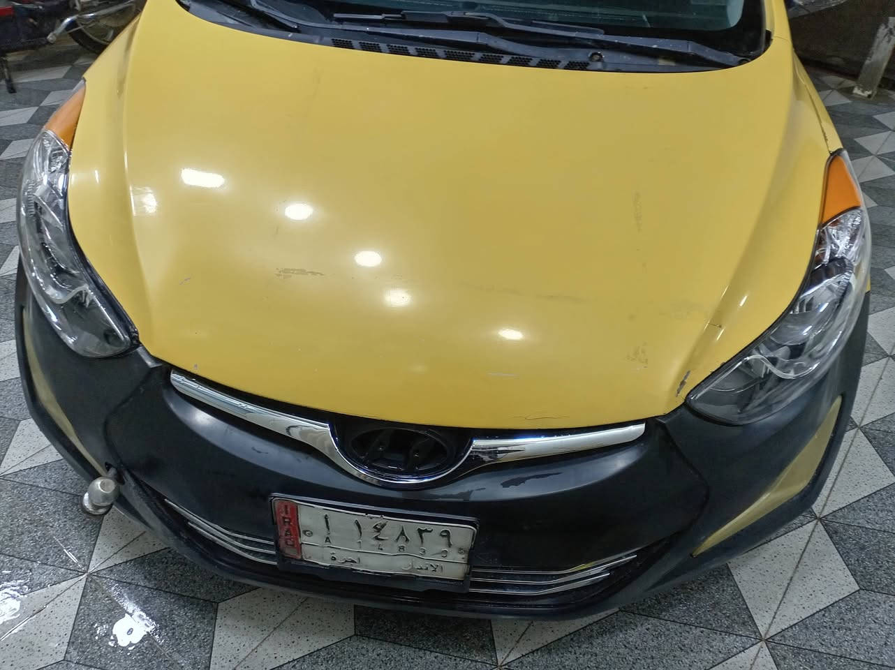 اسلام وعليكم النتره
النتره وارد مريكي
موديل2011 صفره
رقم انبار بسمي تحويل ثاني يوم
ضررهه قطعتين بمريكه وقطعه بلعراق
بدون دواخل شواصي ولقود وتكم مكفوله
سياره جاهزه خير من الله مكينه وكير وتبريد مكفول
مكينه ماصار5ايام شديتهه حداديه نص عمر 
   سياره حدثتهه 15 بس رادلهه صبق حزام 
السعر85بيهه مجال بسيط حك لجيه
لتواصل ***********
           ***********
مكان سياره فلوجه شارع ابو نسوره
