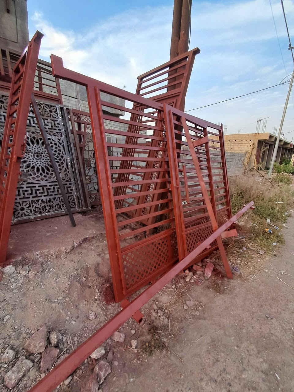 عمل أبواب وشبابيك اسعار مناسبة 
***********
