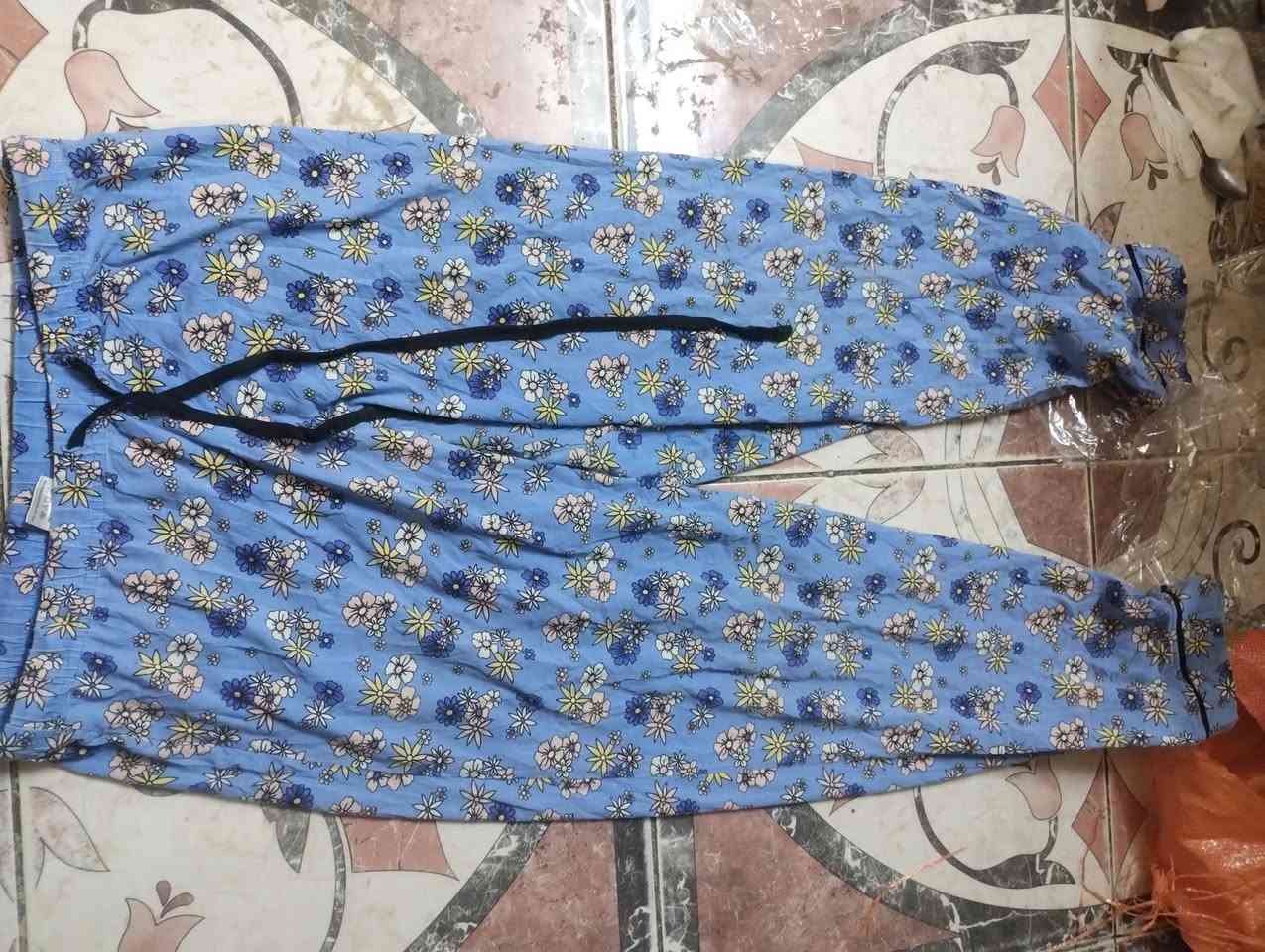 بالة نظيفة بيها 25 قطعة اللي يريدها القطعة على 1500 اغسلها واكويها وادزها توصلك نظيفة نظافة 80%


**إذا كنت صاحب هذا الإعلان وتريد حذفه لأي سبب، رجاءا أرسل رسالة إلى الدعم الفني**