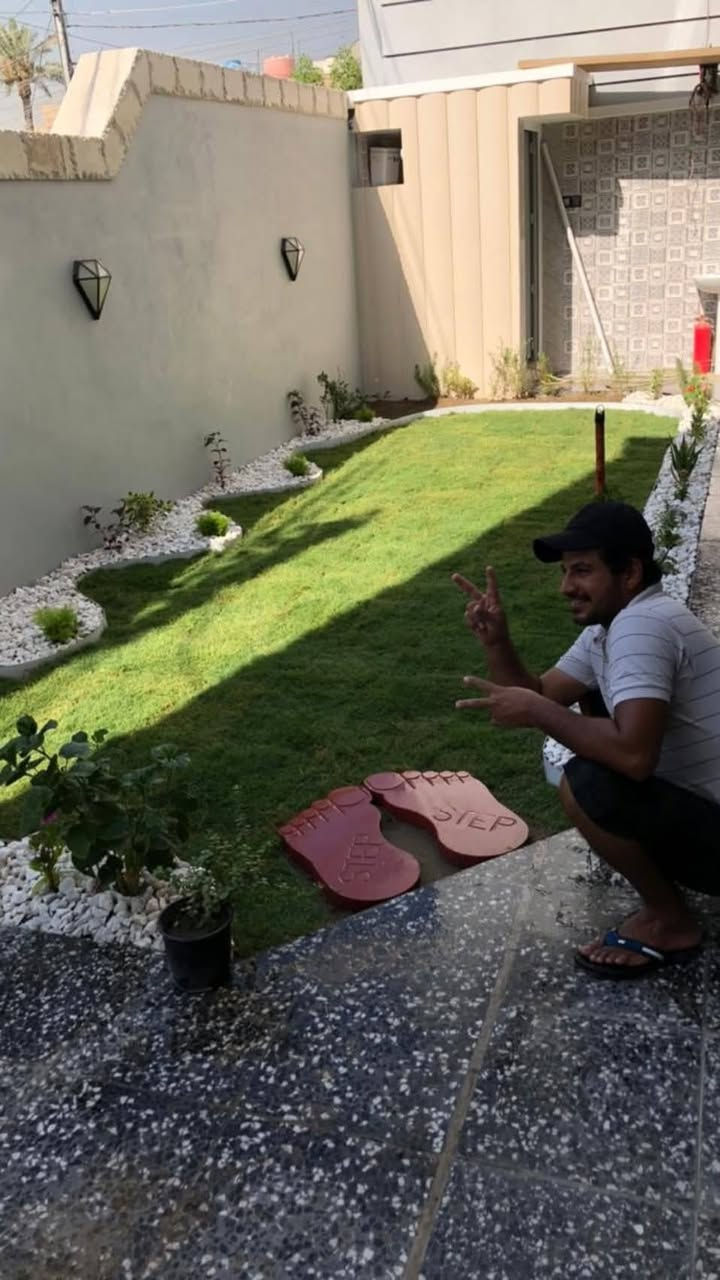 السلام عليكم يوجد حدقجي تقليم اشجار تكريم نخل تنظيف ثيل زراعه النباتات موجود *********** #الجميع
