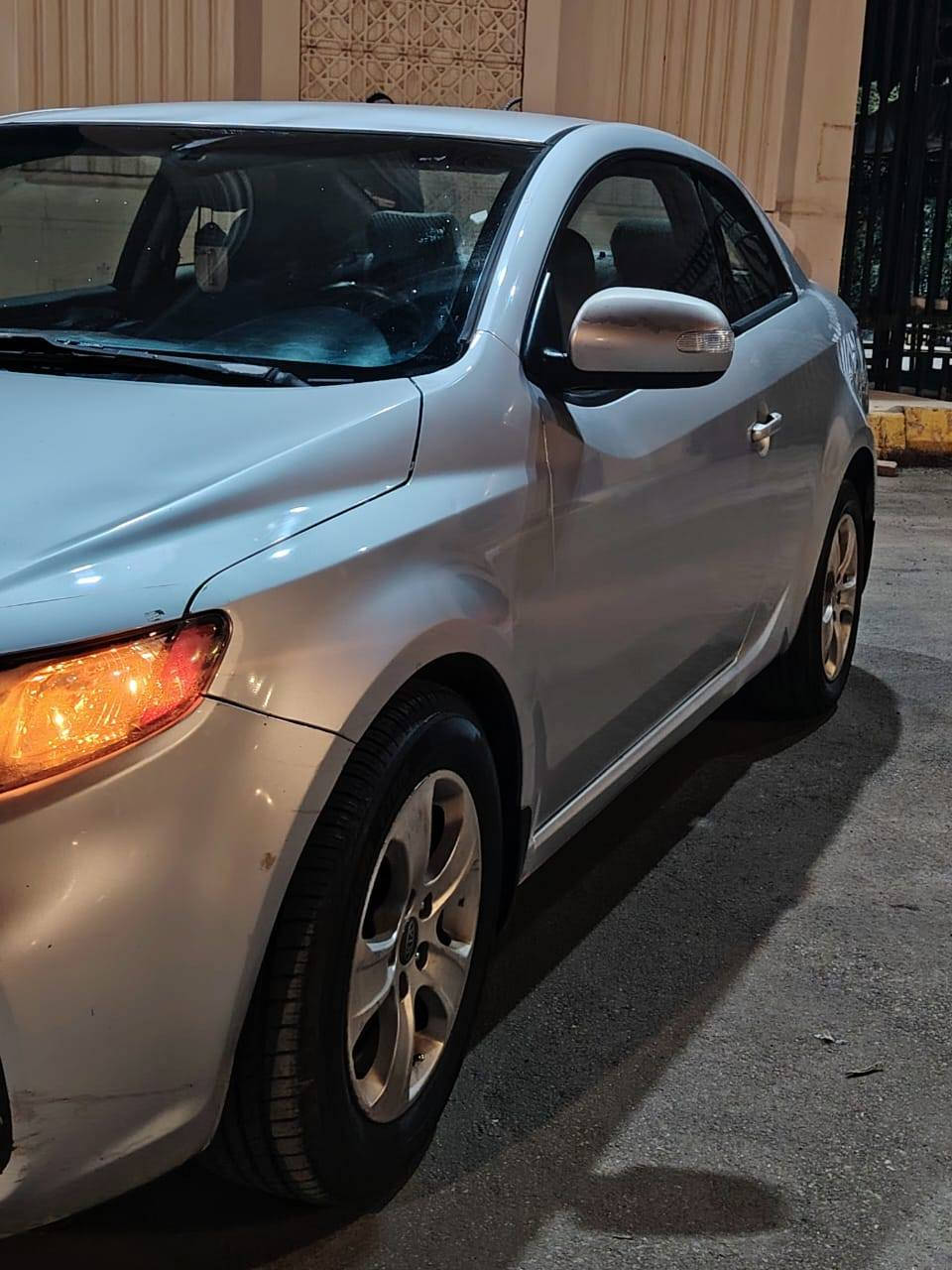 كيا فورتي موديل 2010 كوبيه تك باب لون سلفر
رقم بغداد انكليزي باسمي 2028 هزة بعدها مامنتهية
مكينة 2400 دوش المرغوب  
ماشية 119 ميل  
داخلها نظيف  شاشة وكامرة تحكم ستيرن
الحدادية مبدلها بشكل كامل الامامية و الخلفية قبل اسبوع
مكينة عليها ادامة كاملة بشهر 10 السياره صافيه وناعمه 
مابيها اي نقص 
ضررها الجاملغ واللغد الايسر بيها 4 قطع صبغ ابيع صبغ حزام السونار مرفق 
سعرها 73 ورقه وبيه مجال مكاني كربلاء
***********
