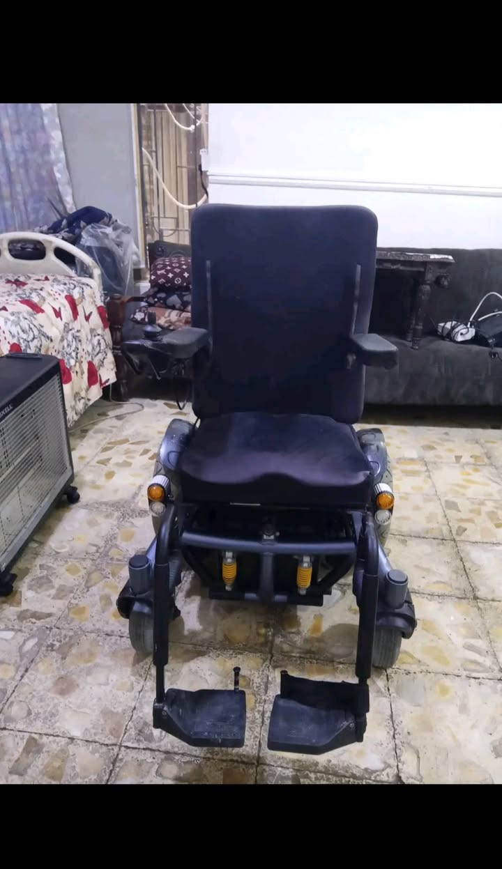 كرسي الماني سريع دبل بطاريه ممستعمل بغداد للستفسار ***********يتوفر وات ساب
