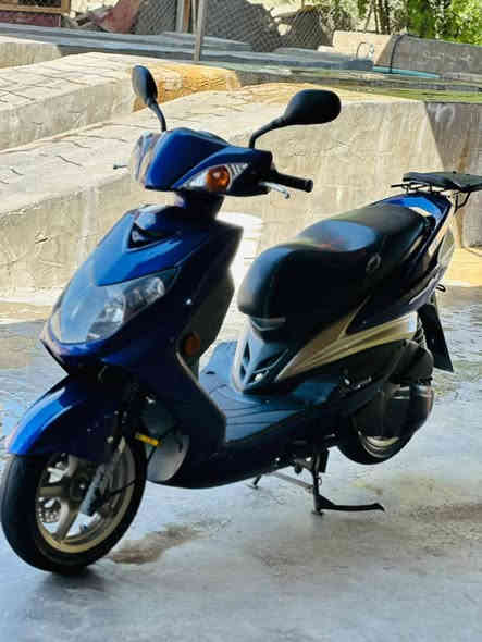 سلام عليكم سكنس فحل للبيع مكفوله مابيهه اي نقص  الدراجه مذهبه بيهه طلاعات  بيهه فج برمبو فول  دراجه كارتون مكاني حله مركز المدينه  السعر ١٢٠٠ وبيهه مجال قليل  الاستفسار *********** مكلف بلا نشر
