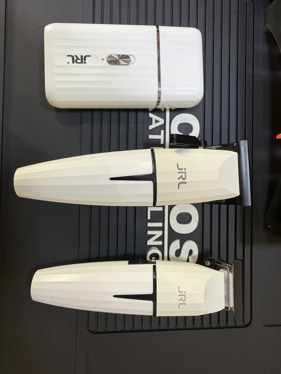 هذا السيت للبيع نظيف كلش
الغراض بعدهن  ولكارتونة موجوده
قاعده الشسوار موجودة
سعر325 وبيهن مجال


**إذا كنت صاحب هذا الإعلان وتريد حذفه لأي سبب، رجاءا أرسل رسالة إلى الدعم الفني**