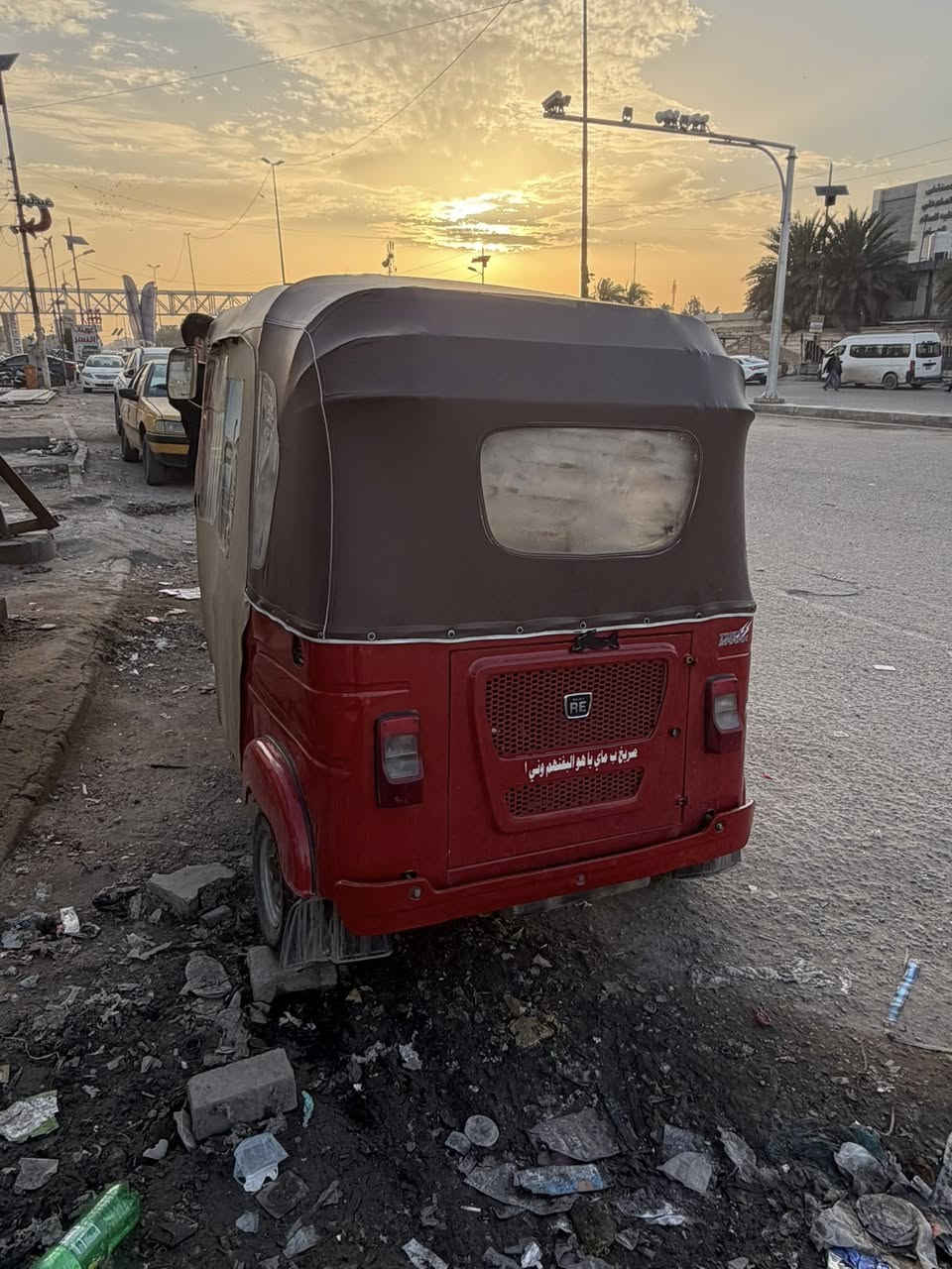 تكتك لبيع رقم سنويه مكان مدينه صدر جوادر بيه صبغ بس صفحه اليسره بس السعر ٧٨٠٠ رقم هاتف ***********
