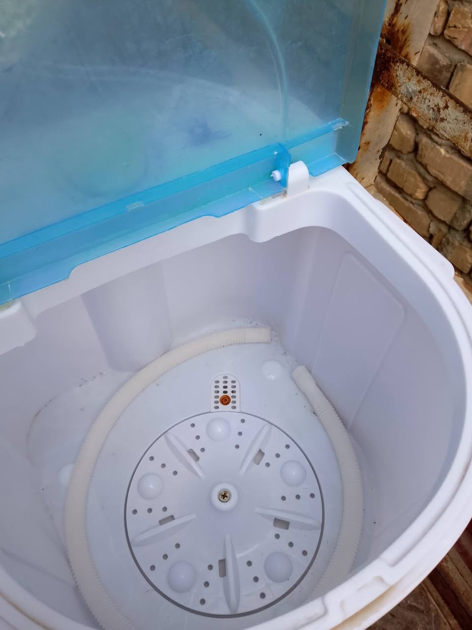 مولد للبيع السعر 40 عاطله
غساله مال اطفال للبيع شغاله السعر 25

ويل مال دراجه السعر 13

قزمات للبيع السعر الوحده 3

***********
