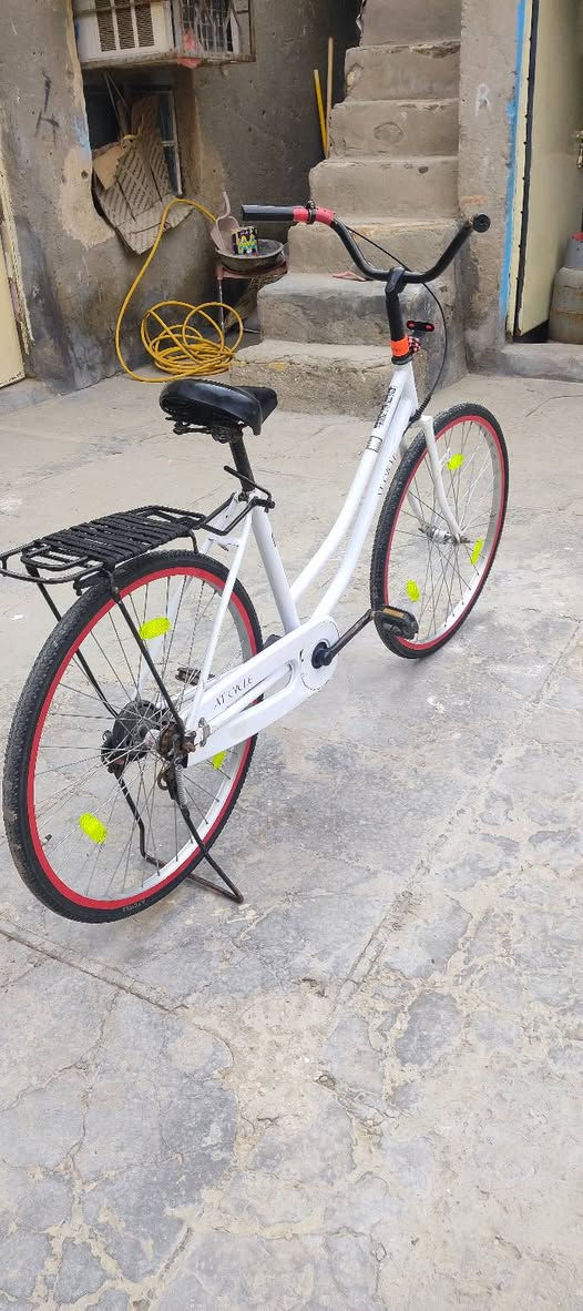 السلام عليكم بايسكل حجمه 26 للبيع سعره سعره 100 وبي مجال جلبيه ديوانيه


**إذا كنت صاحب هذا الإعلان وتريد حذفه لأي سبب، رجاءا أرسل رسالة إلى الدعم الفني**