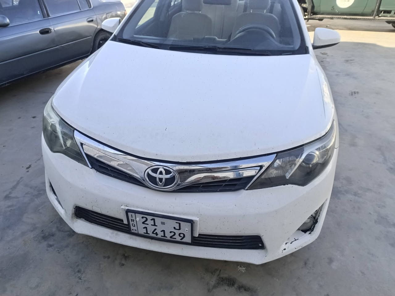 كامري خليجي موديل ١٥ بيها ٦ قطع صبغ محرك كير شرط بسمي سعر ١٢٠ وبها مجال ومروس حسب القناعه ***********
