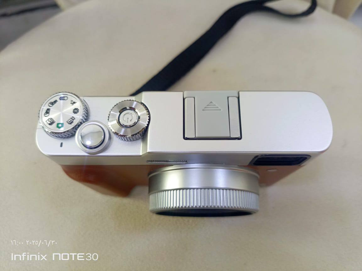 كامره 4K
ultra hd
جديده استخدام قليل 
سعرها 30 وبيها مجال 

كركوك

***********
