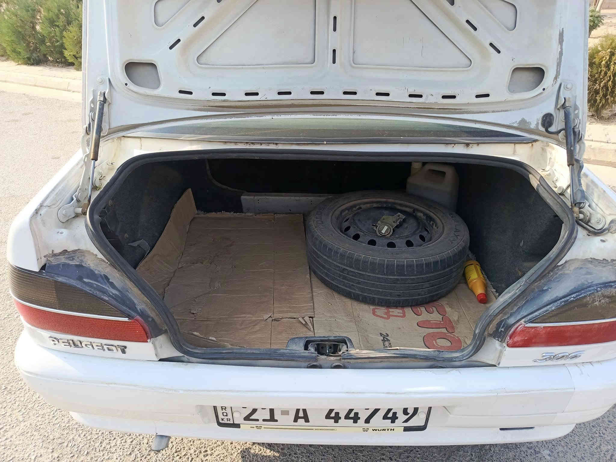 ***********
***********
بیجۆی 306 مۆدێل 2002
گێڕومەکینە بێ عەیب بەشەرت 
سەنەوی تا2029 تازەیە بڕاوە غەرامە تحویل بەشەرت
تەبریت ساردو گەرم ئیشەکات 
شاشە ئایپاد قفڵ مەرکەزی 
کارەبایاتی کامل ئیشە کات 
لێدراوی پێوەنیە زۆر جوانە  
سعری 37 گەڵا 
شوێن چەمچەمال

بیجۆ 306 مۆدیل 2002 
گێرو محرک شرت بدون سرف سوت بوغار
سنەوییە حتی 2029 جدید  بشرت غراماتو تحویل 
ماکو صرب گدامو ورا 
تبریت بارد سلج 
شاشە ئایپاد قفل مرکزی  کهربایات کیچات کل شغال 
تایراتو پاتری جدید  
سعر 37 ورق مکانها شمشمال
