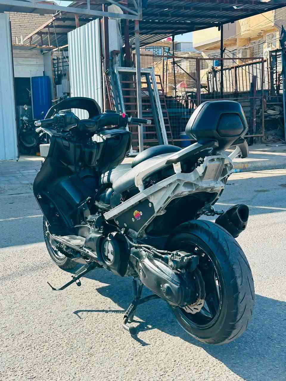 السعر مليونين
***********
دراجه TMAX مديل 2011 دراجه ئي نقص مابيه كامله مكمله شرط شلعه ومعدل ترايك للبصره مكاني كربلاء مجمع الدره اخيكم المو شراي لا يتصل
