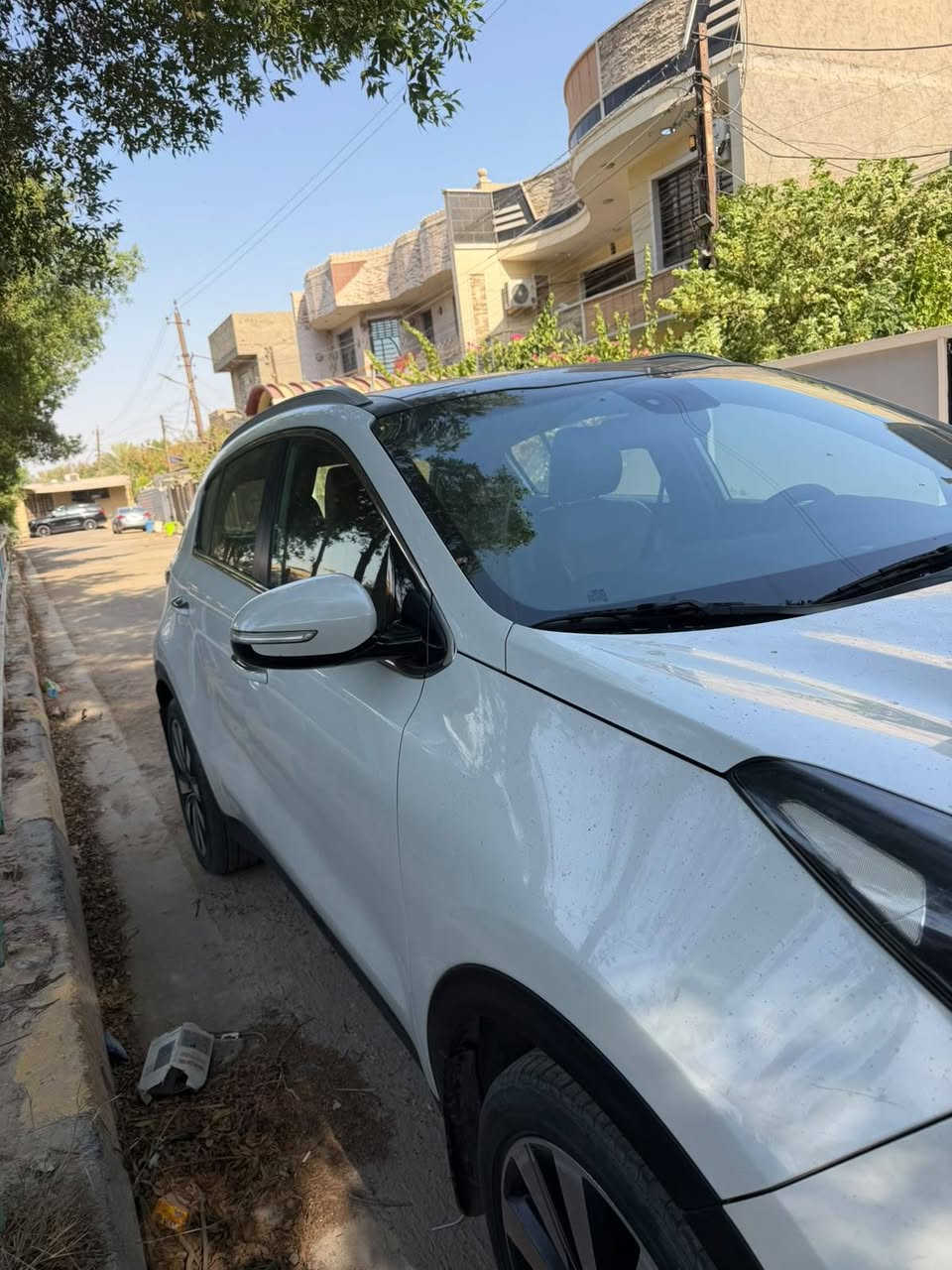 سبورتج موديل ١٨ خليجي مكفولة من الصبغ ماشية ١١٨ استلام شركة الدولية كشنات جلد بنرامة فول تحكم كامرة حساسات أمامي خلفي بسمي وهزة وراقم جدد مكان السيارة زعفرانية السعر ١٧٥ وبيهة مجال حك الجية ***********
