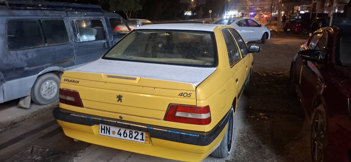 بيجر ٤٠٥     ٢٠١٣ رقم نجف مداور ثاني يوم سياره جاهزه وحلوه
تبريد ماعرف شبي كير مكينه عل شرط حداديه فوك النص عمر تخم تاير ابو الخطه ٣٠ وبيها مجال هيه وغرامات عليه تاخذ السياره مصفره  من كلشي 
***********
السياره بل نجف حي نيسان
