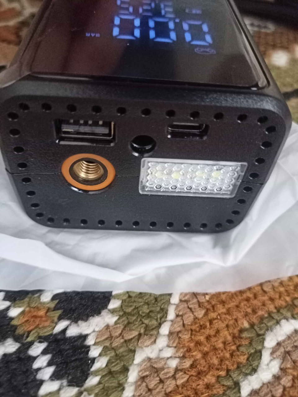 کۆپرسەری هەوای تایەی سەیارە ، ماتۆر و پاسکیل شحن و پاوەربانک تایبەت بۆ بەریتانیا دروست کراوە تازەیە و بەکارنەهاتووە نرخی پەنجا هەزارە
*********** دخان, السليمانية
