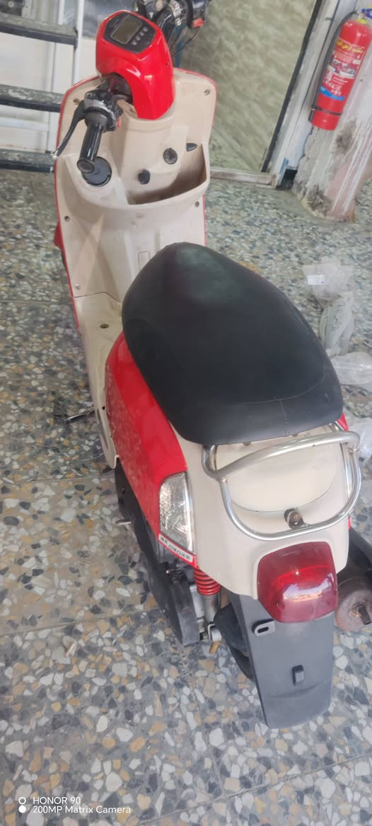 للبيع نوزل دراجة مال حويه لاستفسار الاتصال على الرقم ***********
