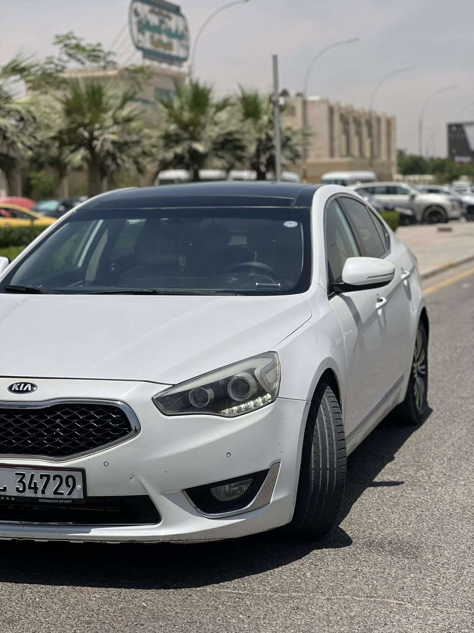السلام عليكم
مرواس او بيع 
كدينزا 2014 خليجيه فول 
بيه سونار 
مواصفات 1/1 
شتريد بيها مواصفات 
بصمه وترحيب ومري شفط
فتحه ونبوراما 
كشنات كهرباء 
تدفاء كشنات 
ستيرن كهرباء 
سماعات انفنتي 
برده خلفيه 
مري قلاب أثناء البك 
تحكمات ستيرن فول 
تحكمات خلفيه
كامره خلفيه 
وبعد هوايه مواصفات 
مكانه كربلاء 
ماشييه 160

جماعة المحافظات سياره خير من الله
السعر 125 مجال بسيط
ملاحضه مفتوح كير ومحرك مبدل كازكت 
مروس وبيع


**إذا كنت صاحب هذا الإعلان وتريد حذفه لأي سبب، رجاءا أرسل رسالة إلى الدعم الفني**