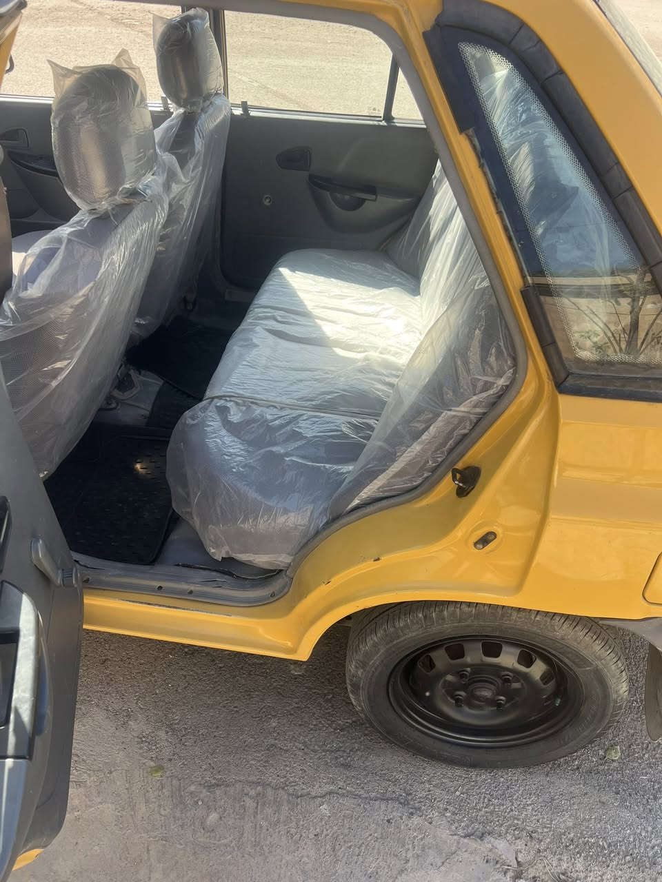 سلام عليكم سايبا 2013زيرو  اخو شركه لا ضربه ولا شخط بيها صدر جديد محرك لا تنقيص ولا تبخير شوفها بعد احلا من صوره 
السعر 37بيها مجال بسيط كلش شرط كبل تحويل سنويه ما ساقطه ماسنجر ماكو مفتوح تصل على رقم ***********
