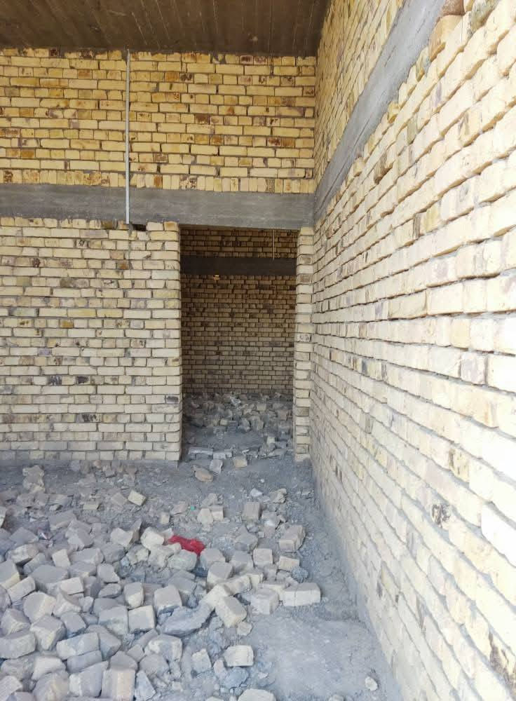 السَلآْم عَلْيُكّمٌ وٍرٍحَمُةّ الله وٍبُرٍكآتُهْ
اللَّهــﷻــم صل عـــلىِّ مُحمَّــدٍ وآلِ محمـــَّد الطيبيــن الطاهُــاهرين
 📢 ☟بيت هيكل زراعي گرمه بني سعيد نزلت شحلاويه 
الغرف عدد 2 ومطبخ وصحيات داخلية وديوانيه وهول 2 
مساحه 400م 
البناء طابوك السقف كونكريت مع رباط شبابيك على بيت كله 
السعر مناسب 28جدآ  وبيه مجال 
مراسله الصفحه 📩او الاتصال على رقمي *********** 📞
