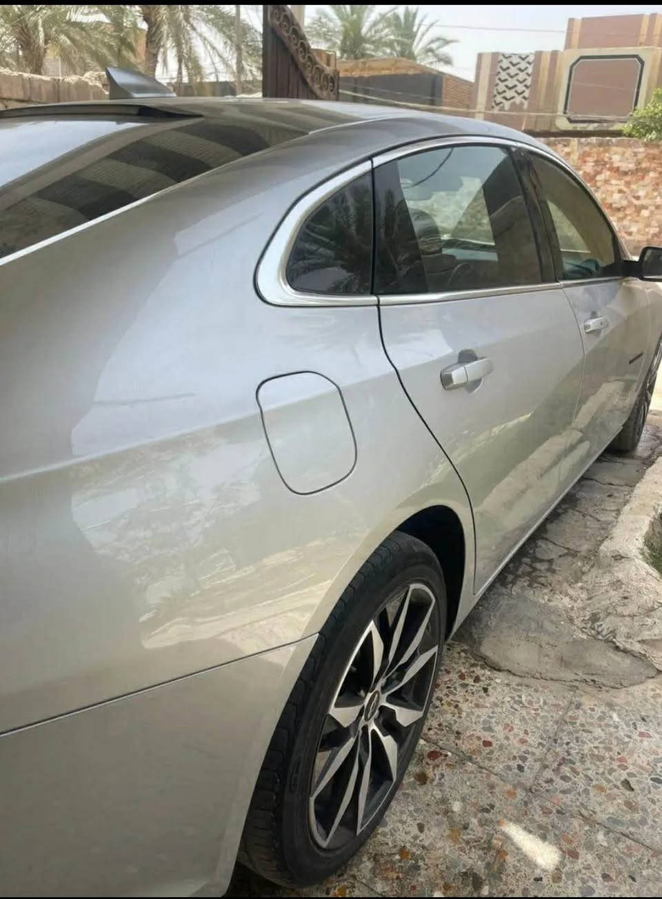 السلام عليكم ...
ماليبو 2022 RS معوقين  

الضرر 
جاملغ جهة السائق وبنيد وبارد قبق الجنطه صارت بيها طخه خفيفه بالجاملغ الثاني مال الصدر ماسويته ميبين الا تركز عليه

راديترات بلادي كير محرك شرط الفحص 
ماشية 65 كيلو 

تخم تاير جديد بانزين محسن دهن موتل درجه اولى 
المواصفات معروفه
 *********** واتساب

السعر 108 بي مجال كلش قليل... سيارة جاهزة.
