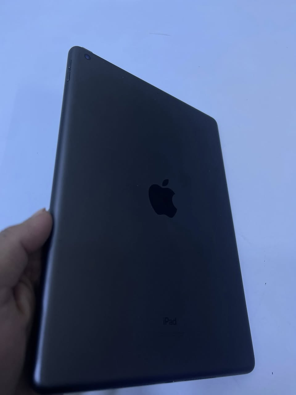 سلام عليكم 
ايباد ابل 9 ذاكره 256 
الجهاز اخو الجديد برغي ما مفتوح بي استعمال 5 اشهر فقط 
سعره 375وبي مجال بسيط 
مكاني بغداد مدينة الصدر
للستفسار 
***********
