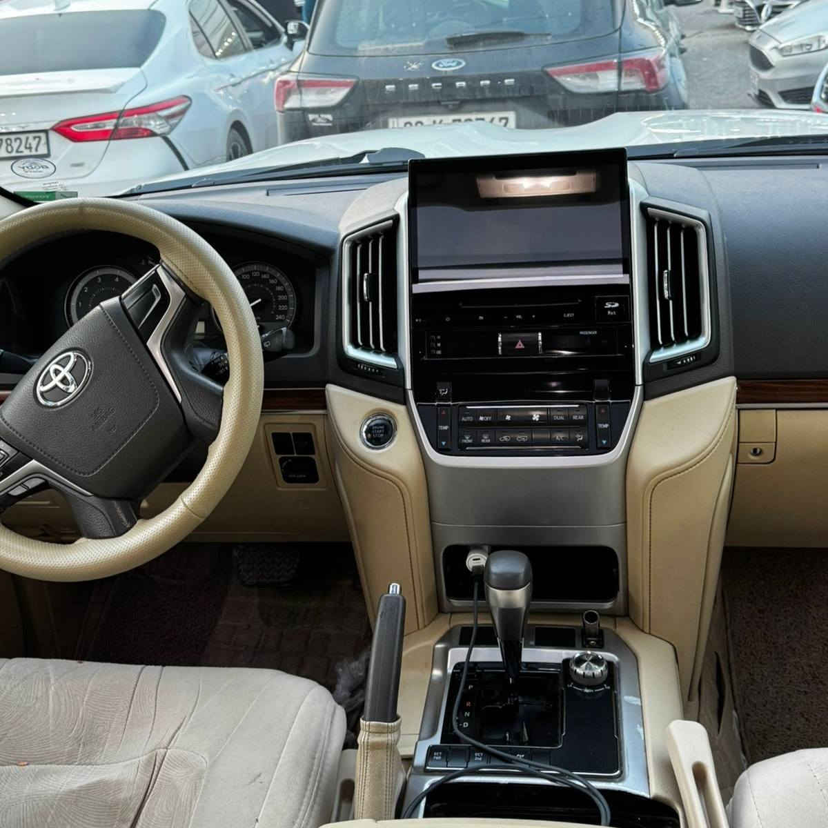 تۆیۆتا لاندکروز 2016 GXR 
تەنها 80 هەزار حەقیقی رۆشتووە
دوو جێی بچوک ساردی هەیە  
قنجێکی ناوی هەیە بێ دەستکاری
٨ پستۆنی قەپات مواسەفات
کوشن جڵد و سێ دووگمە

سعر : لە کۆمێنت داوای بکە ڕاستەوخۆ بۆت دێت 🤖 

زۆر خاوێنە و لۆک مایتەوە
 گێر و مەکینەی بەشەرت 

ژمارەی خاوەنەکەی 
***********
