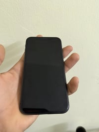 آيفون 11عادي لبيع بطاريه. 82 ما مبدل ايشي مكفول من كلشي التليفون بحالت...